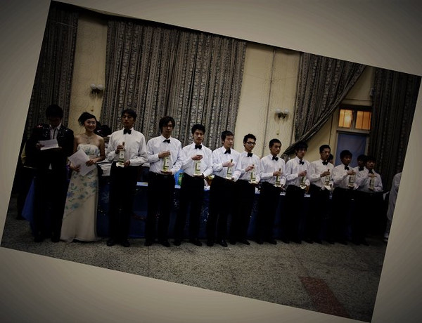 2010年圣诞酒会waiters合影.jpg