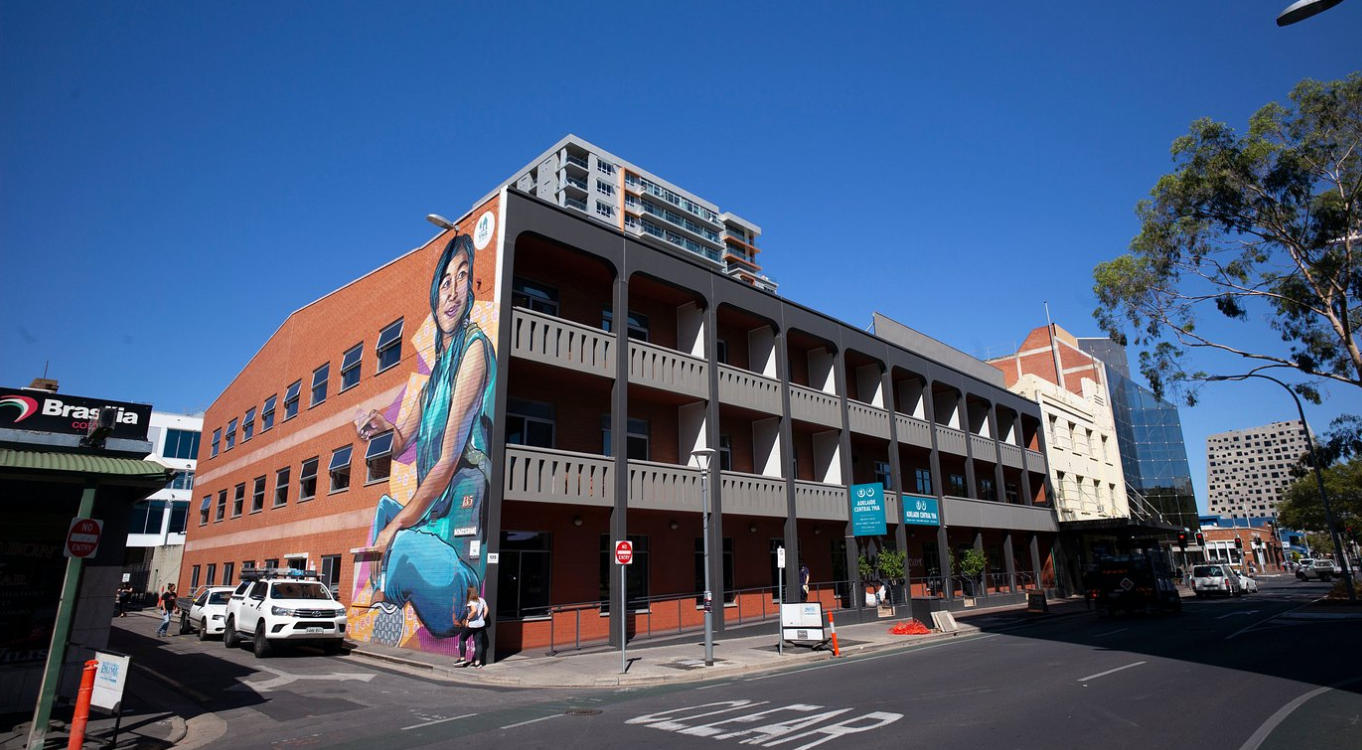 delaide Central YHA.jpg